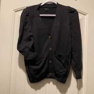 Perfect everyday cardigan, with POCKETS!